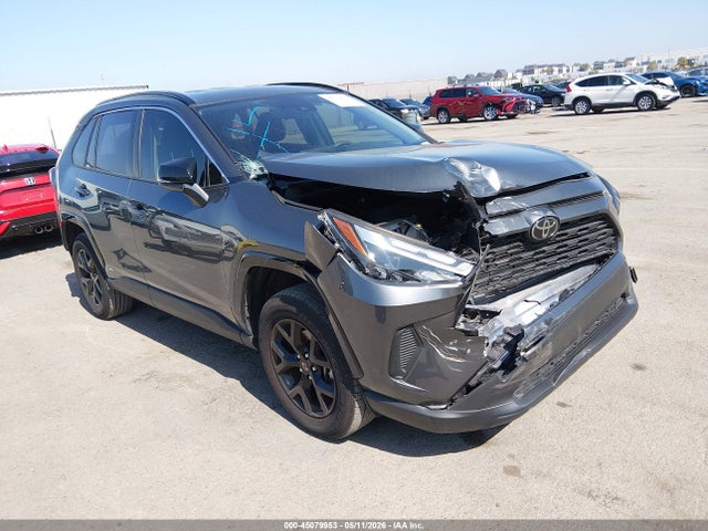 Salvage Toyota RAV4 Image
