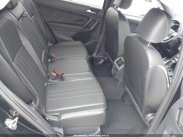Volkswagen Tiguan 2.0t Se R-line Black