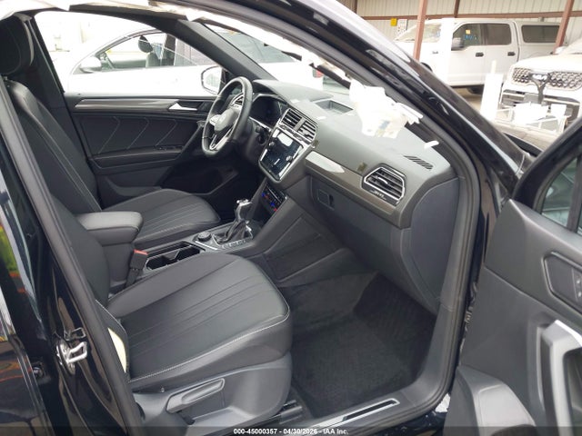 Volkswagen Tiguan 2.0t Se R-line Black