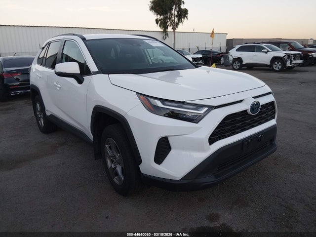 Salvage Toyota RAV4 Image