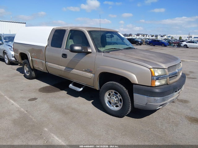 Salvage Chevrolet Silverado 2500 Image