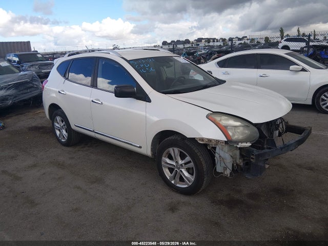 Salvage Nissan Rogue Image