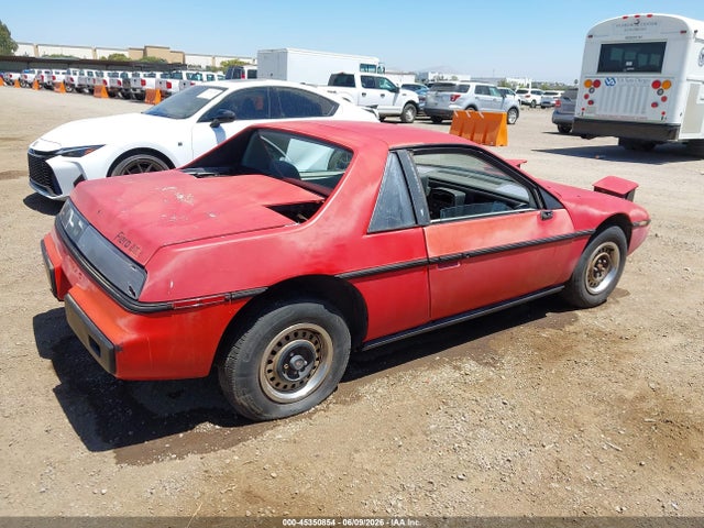 Pontiac Fiero Sport