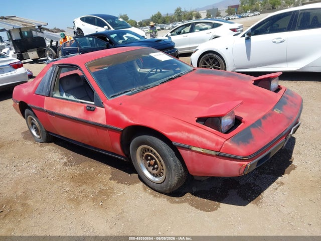 Salvage Pontiac Fiero Image