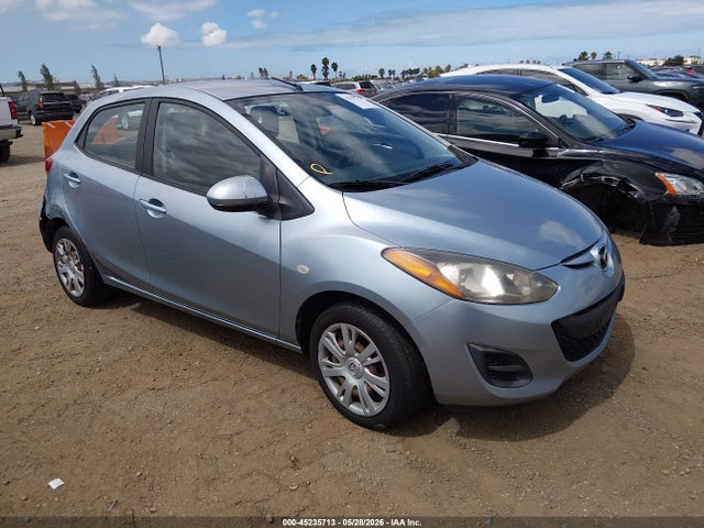 Salvage Mazda Mazda2 Image