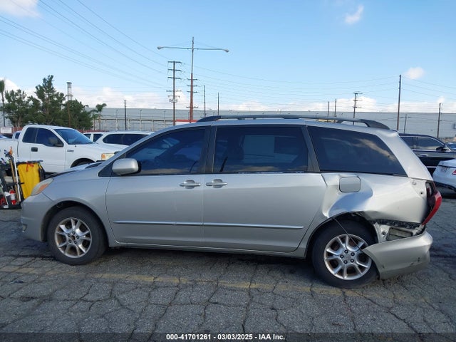 Toyota Sienna Xle
