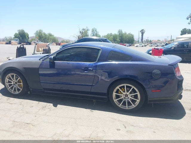 Ford Mustang V6 Premium