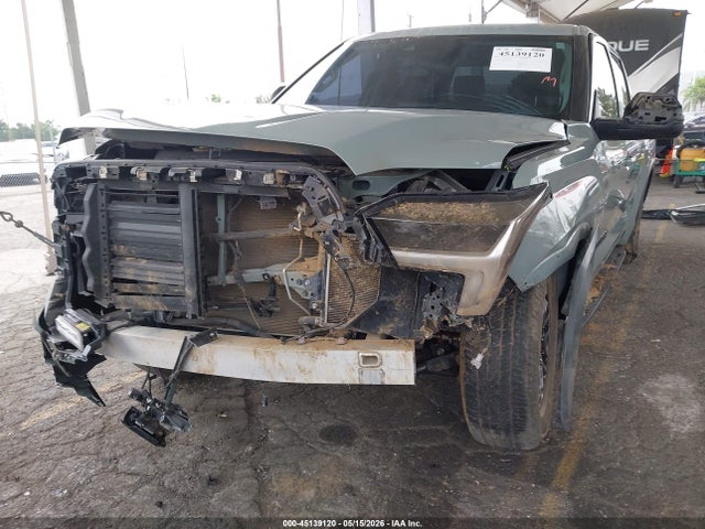 Toyota Tundra Sr5