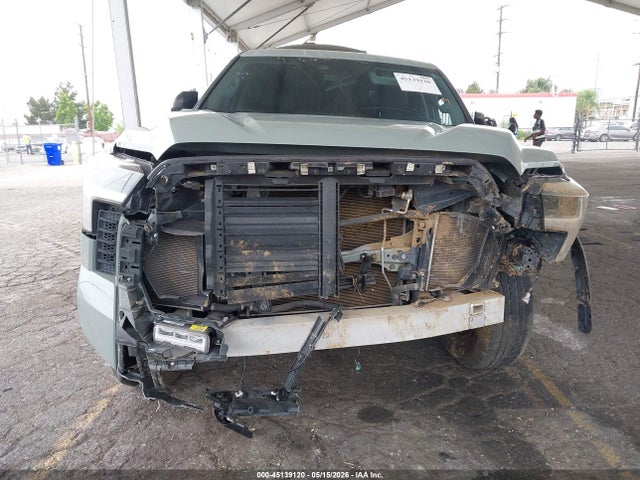 Toyota Tundra Sr5