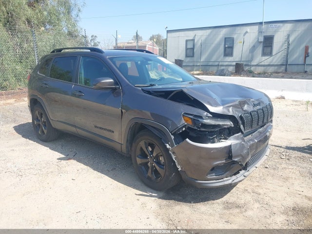 Salvage Jeep Cherokee Image