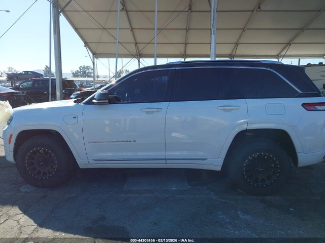 Jeep Grand Cherokee Summit Reserve 4x4