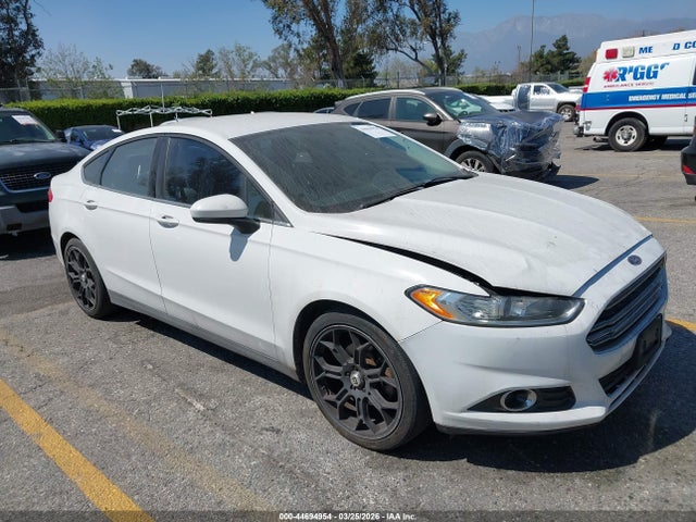 Salvage Ford Fusion Image