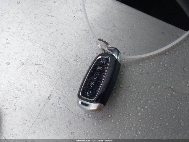 Hyundai ELANTRA Limited