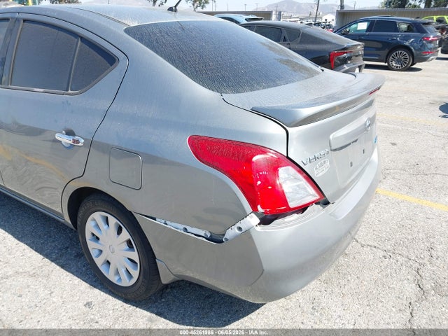 Nissan Versa