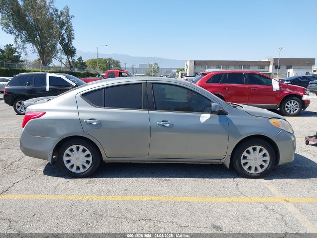 Nissan Versa
