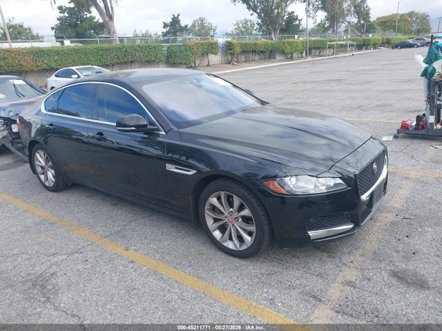 Salvage Jaguar XF Image