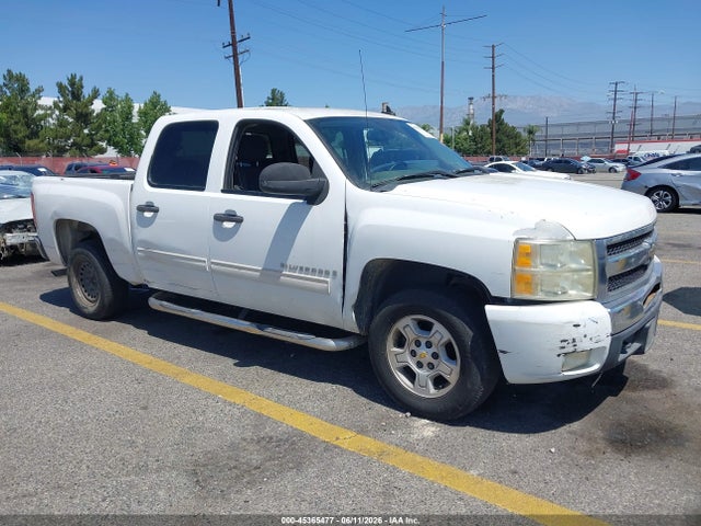 Salvage Chevrolet Silverado 1500 Image
