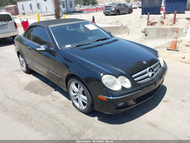 Salvage Mercedes-Benz Clk-class Image