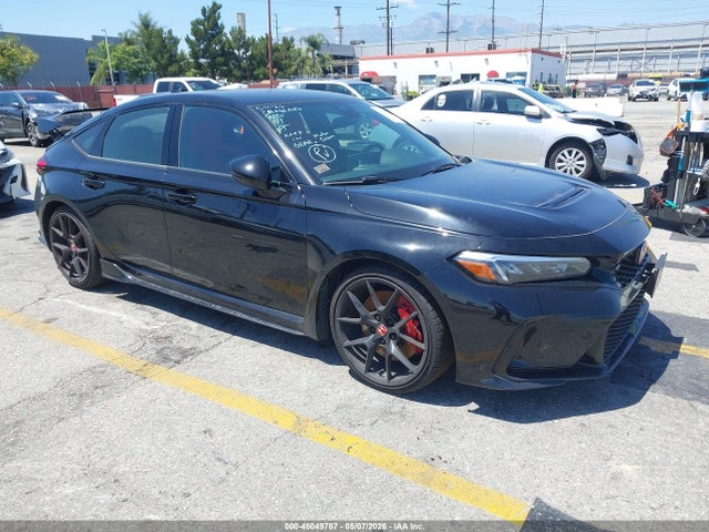 Salvage Honda Civic Image