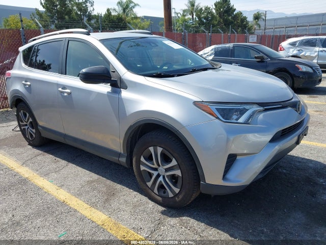 Salvage Toyota RAV4 Image
