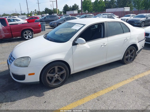 Volkswagen Jetta S
