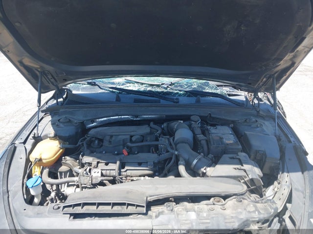 Kia K5 Lxs