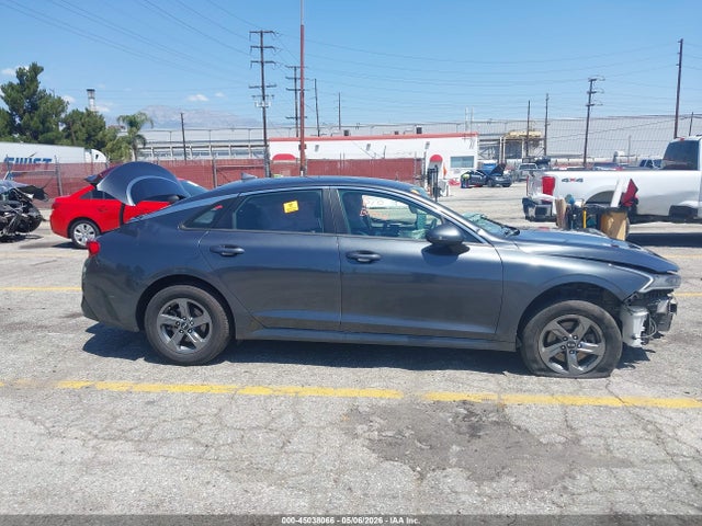 Kia K5 Lxs