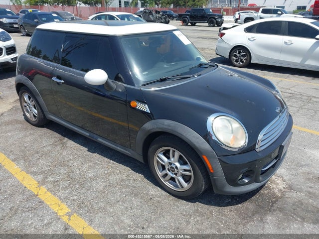 Salvage MINI Cooper Image