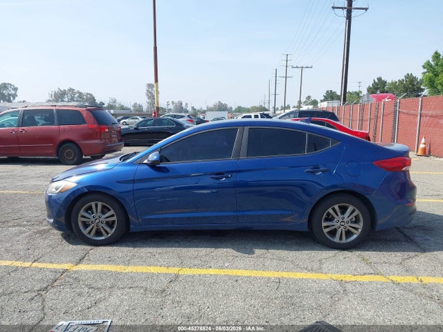 Hyundai ELANTRA Sel
