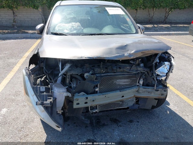 Nissan Versa 1.6 Sv