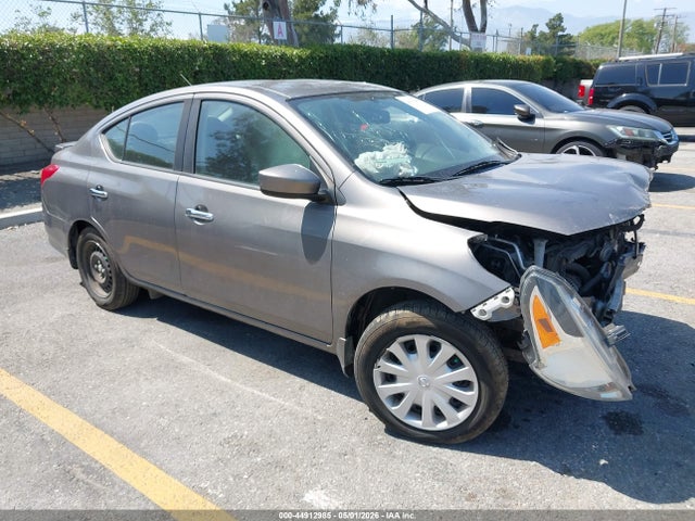 Salvage Nissan Versa Image