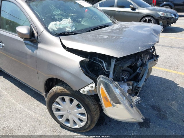 Nissan Versa 1.6 Sv