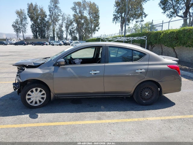 Nissan Versa 1.6 Sv