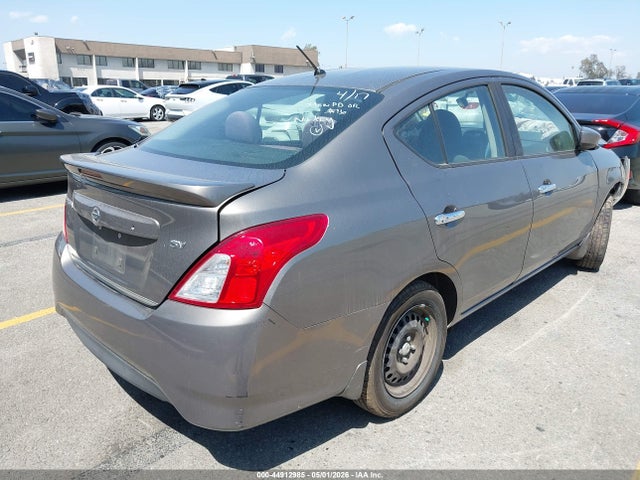 Nissan Versa 1.6 Sv