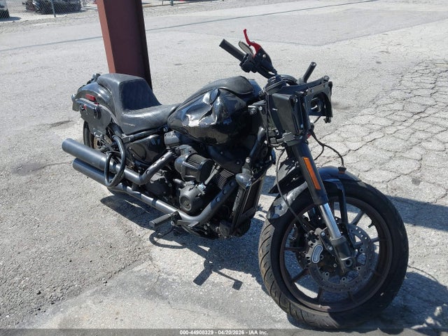 Salvage Harley-Davidson Fxlrst Image