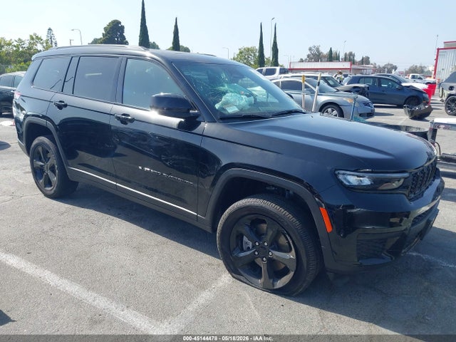 Salvage Jeep Grand Cherokee Image