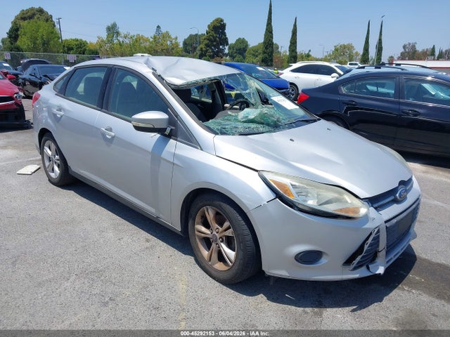Salvage Ford Focus Image