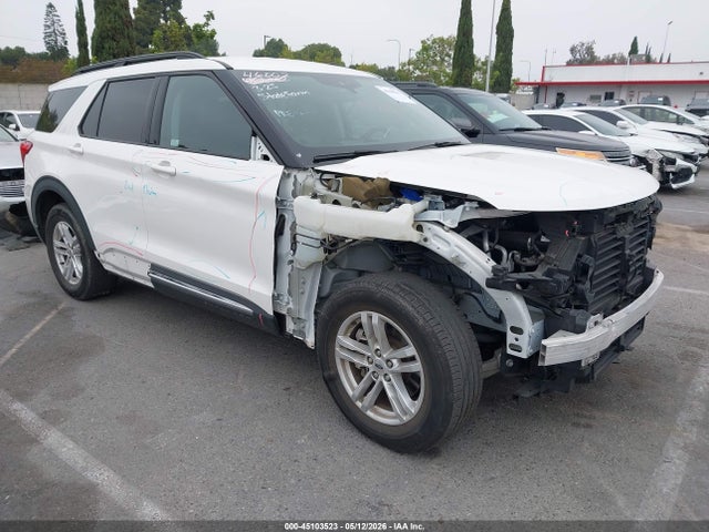 Salvage Ford Explorer Image