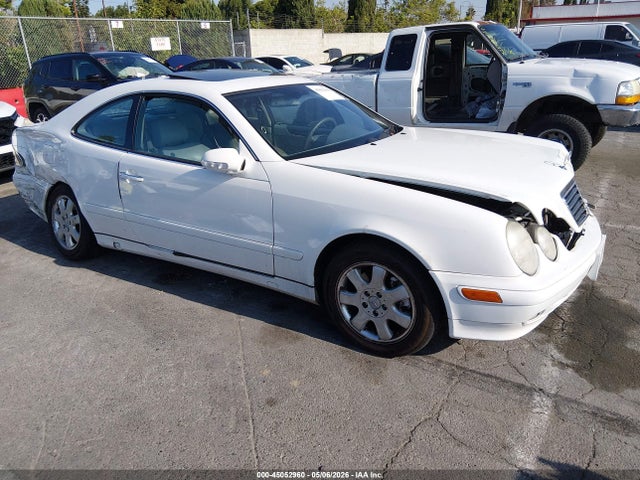 Salvage Mercedes-Benz Clk-class Image