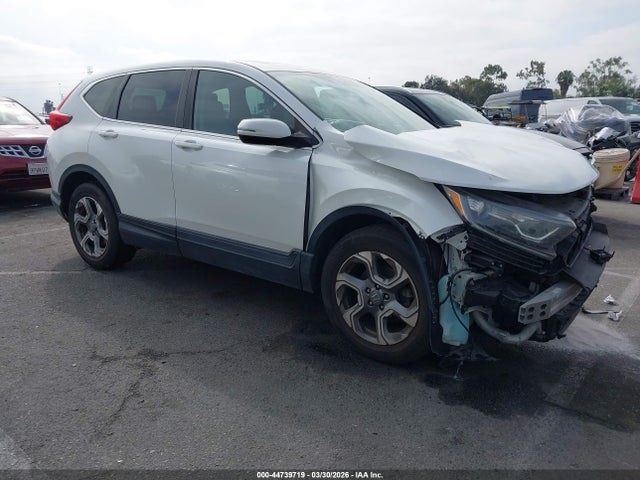 Salvage Honda CR-V Image