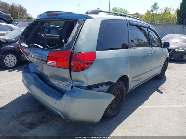 Toyota Sienna Ce