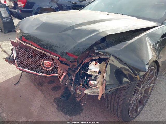 Cadillac CTS Standard