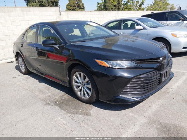Salvage Toyota Camry Image
