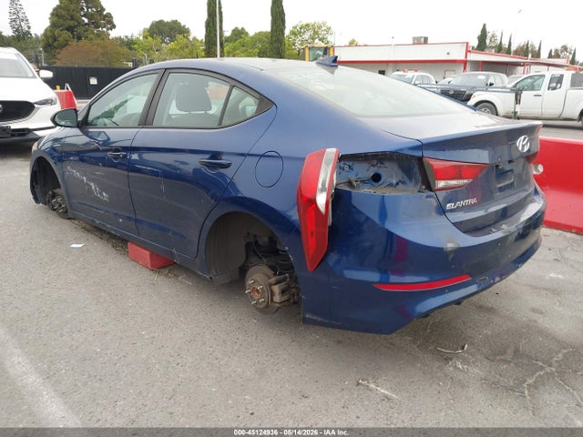 Hyundai ELANTRA Sel