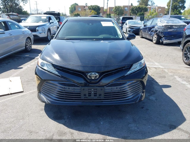 Toyota Camry Xle V6