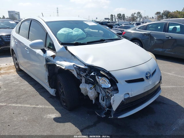 Salvage Toyota Prius Image