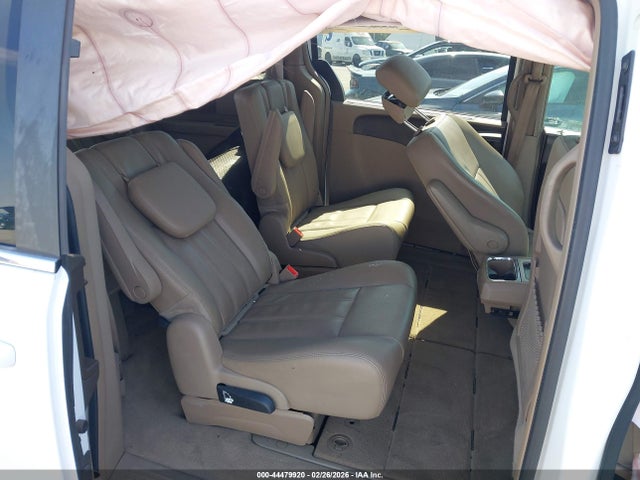 Chrysler Town & Country Touring