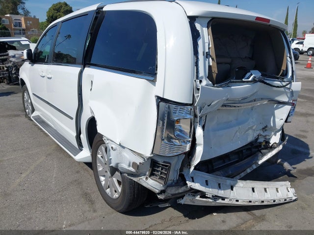 Chrysler Town & Country Touring