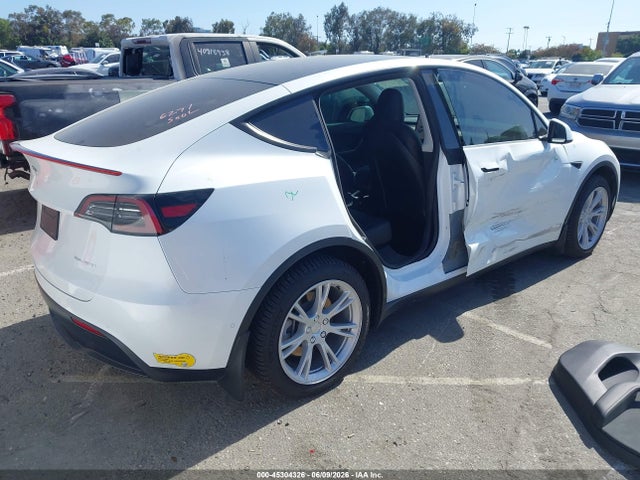 Tesla Model Y Long Range Dual Motor All-wheel Drive