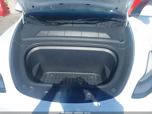 Tesla Model Y Long Range Dual Motor All-wheel Drive